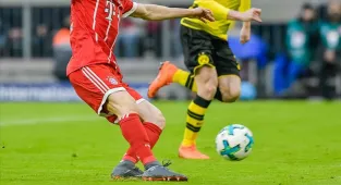 Kenan Karaman'ın attığı golle Schalke 04, Bundesliga'ya yükseldi