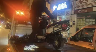 Tokat'ta plakada değişiklik yapan motosiklet sürücüsüne 140 bin lira para cezası verildi