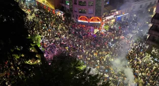TRABZON - (DRON ) - Trabzonsporlu taraftarlar, Ziraat Türkiye Kupası şampiyonluğunu kutladı 