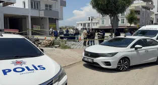 Adana'da babasının tabancayla vurarak öldürdüğü gencin cenazesi defnedildi