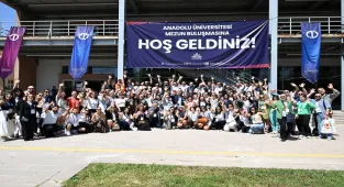 Anadolu Üniversitesinin mezunları kampüste buluştu