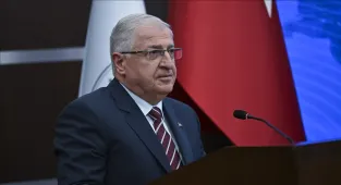 Bakan Güler, NATO Savunma Bakanları Toplantısı kapsamındaki oturuma katıldı