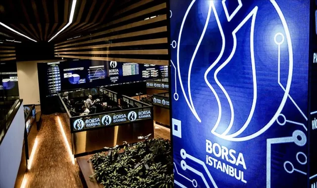 Borsa günün ilk yarısında yatay bir seyir izledi