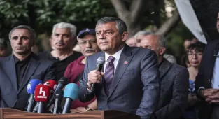 CHP Grup Başkanı Özgür Özel, İstanbul'da On Muharrem Orucu Programına katıldı: