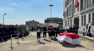 Duruşmada geçirdiği kalp krizi sonucu ölen savcı için adliyede tören düzenlendi