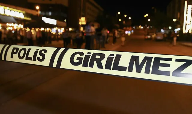 Esenyurt'ta iki grup arasındaki silahlı çatışma güvenlik kamerasınca görüntülendi