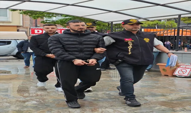 Eskişehir'de 1 kişinin yaralandığı silahlı kavgayla ilgili 2 zanlı tutuklandı
