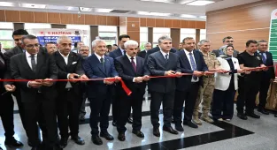 Gaziantep'te cezaevi personeli ve mahkumlarca yapılan el sanatları sergisi açıldı