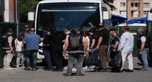 GÜNCELLEME - Ege Üniversitesi'nde ihalelerde usulsüzlük soruşturmasında 27 zanlı tutuklandı