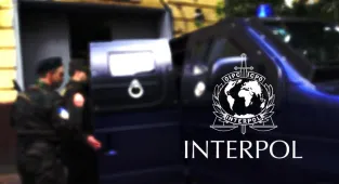 Interpol'ün aradığı zanlı İstanbul Havalimanı'nda yakalandı