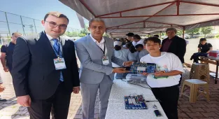 Kadınhanı'nda 2 bin 500 öğrencinin katılımıyla bilim şenliği yapıldı