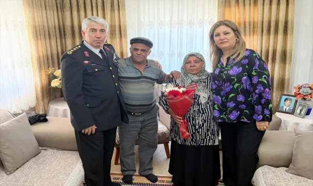 Kırşehir'de jandarmadan şehit aileleri ve gazilere ziyaret