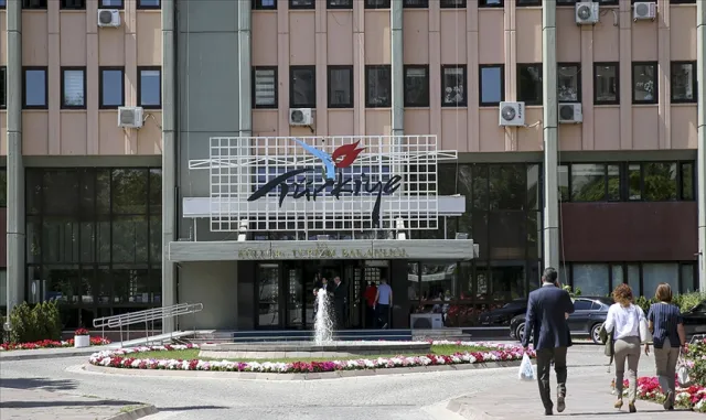 Kültür ve Turizm Bakanlığı, Türkiye'yi tanıtan dizilere desteklerini artırdı