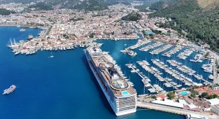 Marmaris'e MSC Divina kruvaziyeriyle 3 bin 931 turist geldi