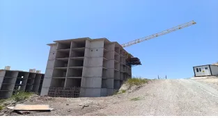 Nallıhan'da inşa edilen TOKİ konutlarında çalışmalar sürüyor