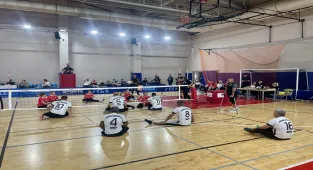 Oturarak voleybolda 1. Lig ve Süper Lig terfi müsabakaları Bolu'da devam ediyor