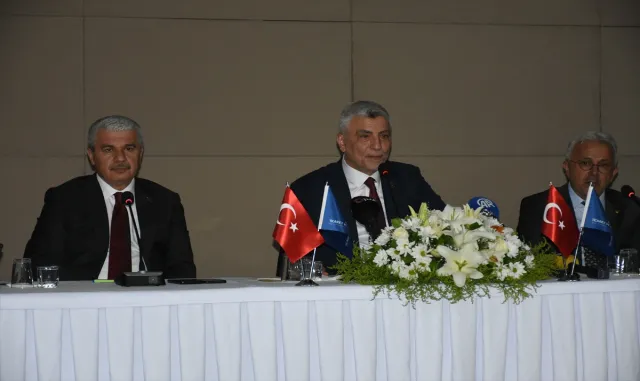 Ticaret Bakanı Ömer Bolat STK temsilcileriyle bir araya geldi: