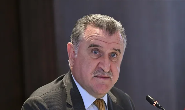 AK Parti Sözcüsü Çelik'ten milli tenisçi Zeynep Sönmez'e destek