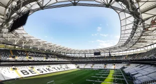 Beşiktaş'ın Midtjylland maçı kamp kadrosu belli oldu