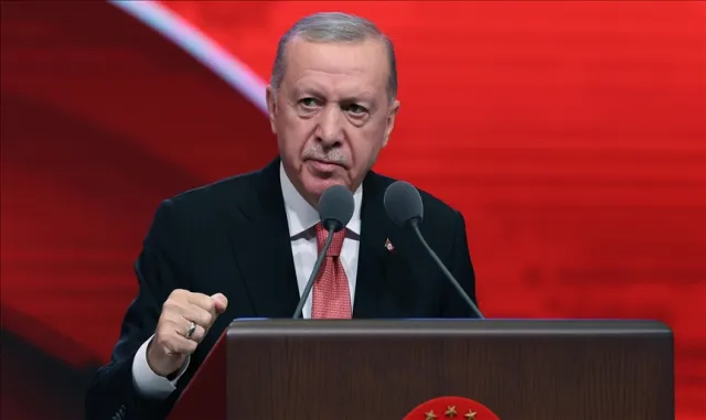 Cumhurbaşkanı Erdoğan cuma namazını Hz. Ali Camisi'nde kıldı