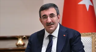 Cumhurbaşkanı Yardımcısı Yılmaz, canlı yayında soruları yanıtladı: (1)