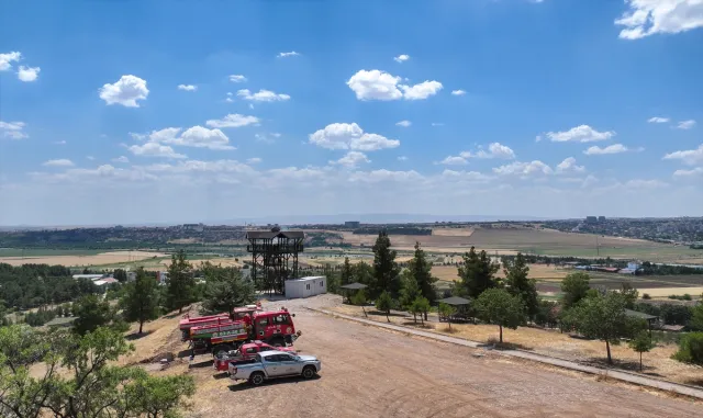 Diyarbakır'da ateş savaşçıları olası yangınlara karşı nöbette