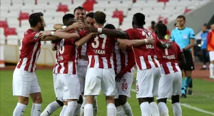 Ekenler Beton, Sivasspor'a isim sponsoru oldu