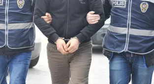 Eskişehir merkezli dolandırıcılık operasyonunda 12 zanlı yakalandı