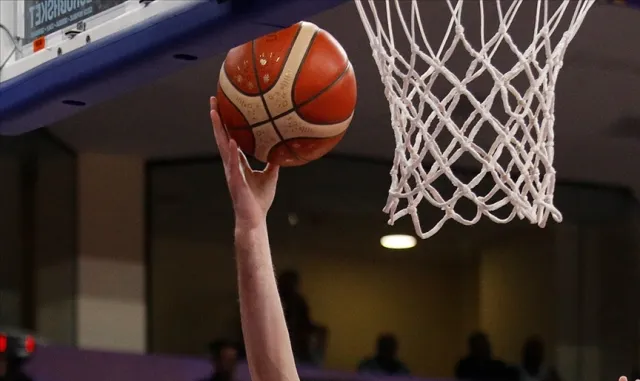 FIBA, basketbolda kural değişikliklerine gitti