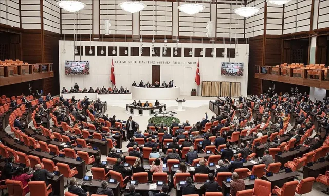 İçişleri Bakanı Çiftçi, eski TBMM Başkanı Kahraman ile görüştü
