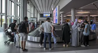 İsrail basını: ABD yakıt ikmal uçakları Ben Gurion Havalimanı'nda günlük 5 bin biletin iptaline yol açabilir