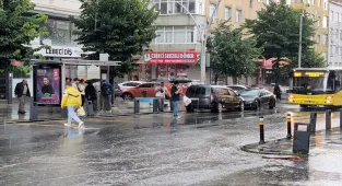 İstanbul'un bazı bölgelerinde sağanak etkili oldu (GÜNCELLEME)