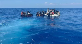 İzmir'de 89 düzensiz göçmen yakalandı