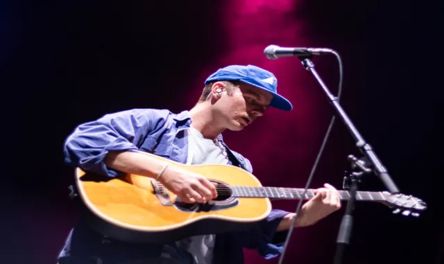 Kanadalı müzisyen Mac DeMarco, İstanbul'da müzikseverlerle buluştu