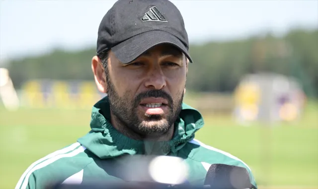 Kocaelispor Teknik Direktörü Selçuk İnan transfer ve kamp sürecini değerlendirdi