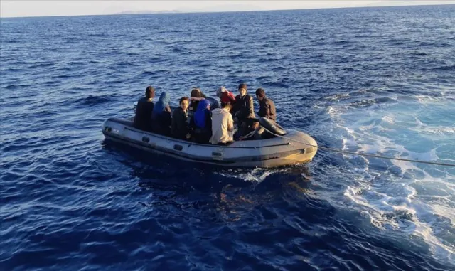Libya'da mahsur kalan 144 Ganalı düzensiz göçmen ülkelerine döndü