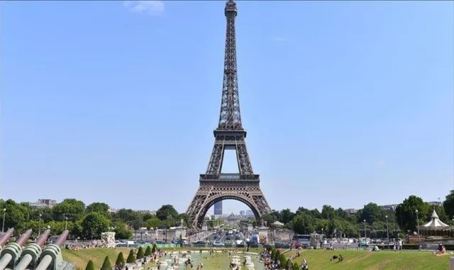 Paris'in yeşil akciğeri Fontainebleau Ormanı için yaklaşık 400 bin avro yardım toplandı