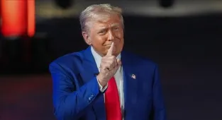 Trump, ABD ve İsrail'in İran'a saldırılarıyla başlayan savaşta 18 ABD askerinin öldüğünü açıkladı