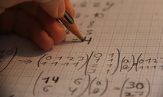 Uluslararası matematik yarışması birincisi Ayşegül Balım, başarısını TEKNOFEST projeleriyle taçlandırıyor
