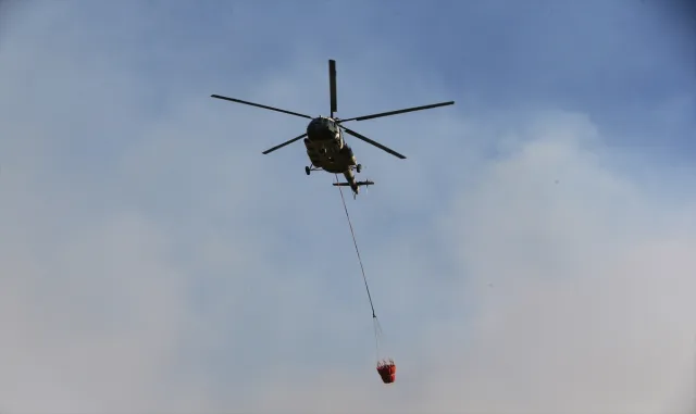 Balıkesir'in Susurluk ilçesinde yanan ormanlık alan havadan görüntülendi