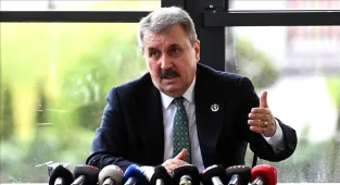 BBP Genel Başkanı Destici Alanyaspor'u ziyaret etti