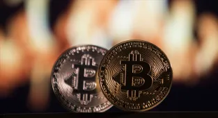 Bitcoin mayıstan bu yana ilk kez 80 bin doların üzerine yükseldi