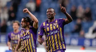 Eyüpspor, Nijeryalı santrfor Ahmed Abdullahi'yi transfer etti