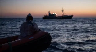Fas'tan İspanya'nın yönetimindeki Melilla kentine 15 düzensiz göçmen geçti