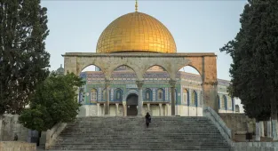Filistin topraklarını gasbeden İsrailliler, Doğu Kudüs'te bir Ermeni kilisesine saldırdı