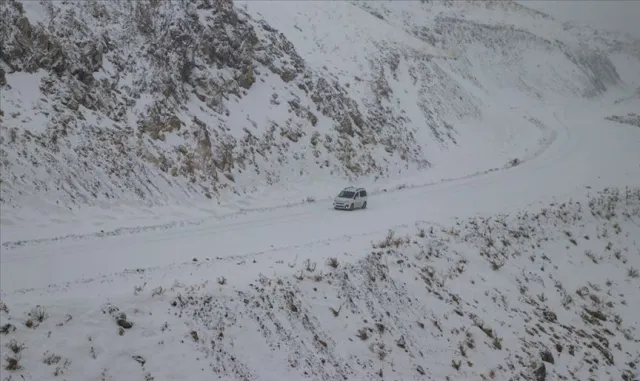 İran, Hürmüz Boğazı yakınlarında ABD'ye ait MQ-9 tipi İHA'yı düşürdüğünü duyurdu