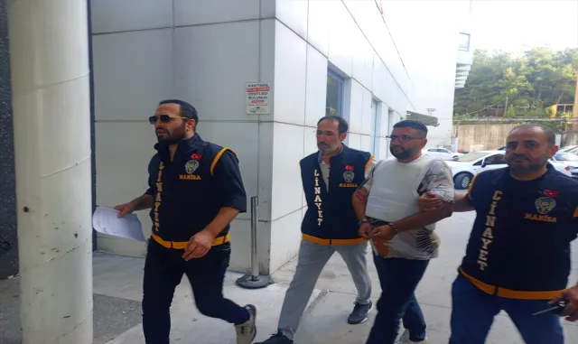 Manisa'da baba ve oğlunu öldürdüğü iddiasıyla yakalanan şüpheli tutuklandı