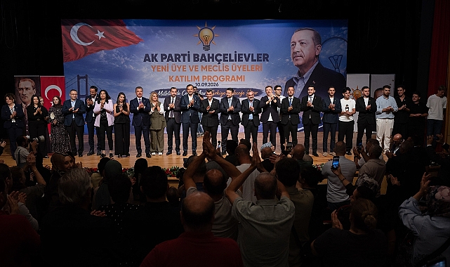 Bahçelievler'de meclis çoğunluğu el değiştirdi! 3 meclis üyesi CHP'den AK Parti'ye geçti