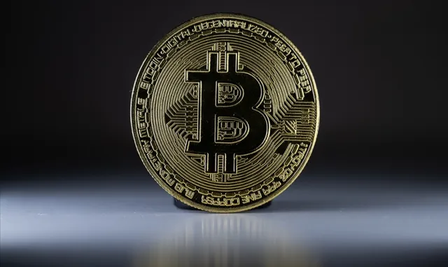 Bitcoin, ETF girişleri ve makroekonomik gelişmelerle 8 ayın en yüksek seviyesine çıktı