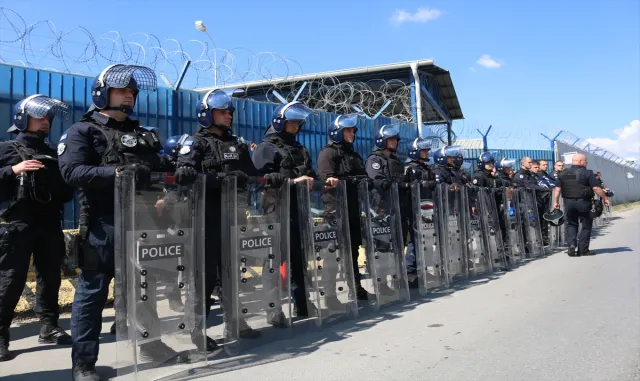 Lahey'de yargılanan eski Kosova Cumhurbaşkanı Thaçi'ye 25 yıl hapis cezası (GÜNCELLEME)